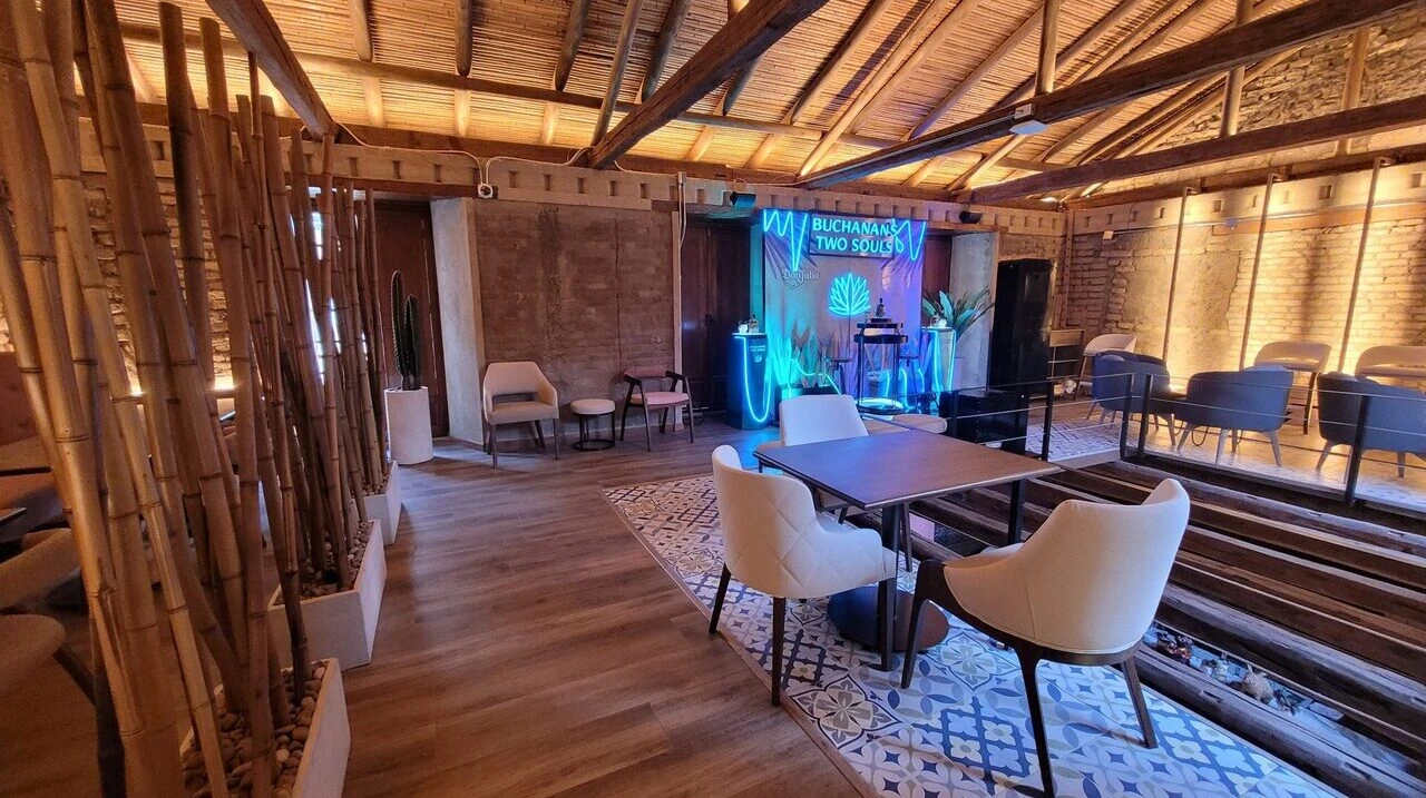 Grupo Econstrucciones - Remodelación de Interiores de restaurante